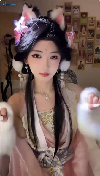 Mọi thứ đều ổn cho đến khi tôi nghe thấy giọng nói ấy cất lên